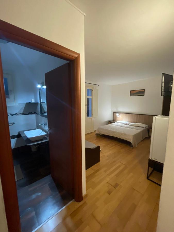 Il Vicoletto Guest House Porto Torres Exterior foto